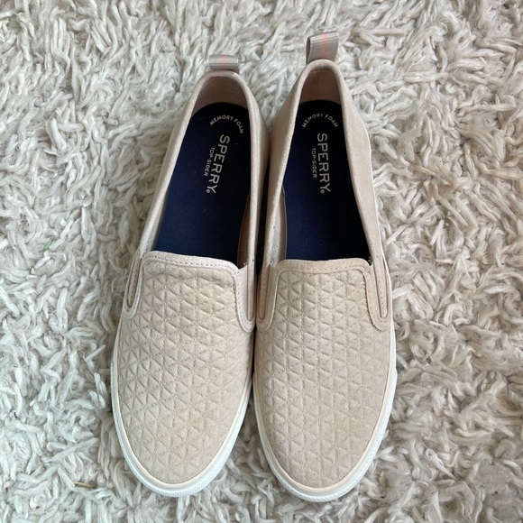 Sperry‎ Seaside quilted tan suede sneakers - Picture 4 of 8